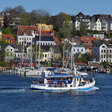 Hafenblick Vom Kapitaenshaus