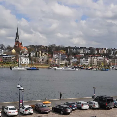 Hafenblick Vom Kapitänshaus