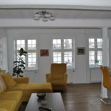 Hafenblick Vom Kapitaenshaus Appartamento