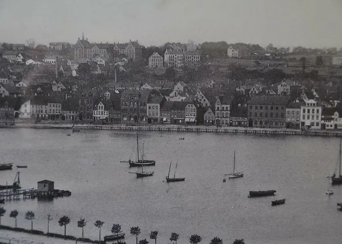 Hafenblick Vom Kapitaenshaus Flensburg